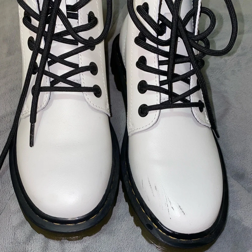 Dr. Martens boots - Picture 4 of 4